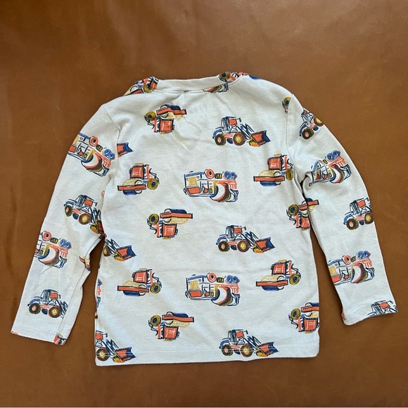 OLD NAVY Construction Vehicles Long Sleeve Tee, 3T - Picture 4 of 5